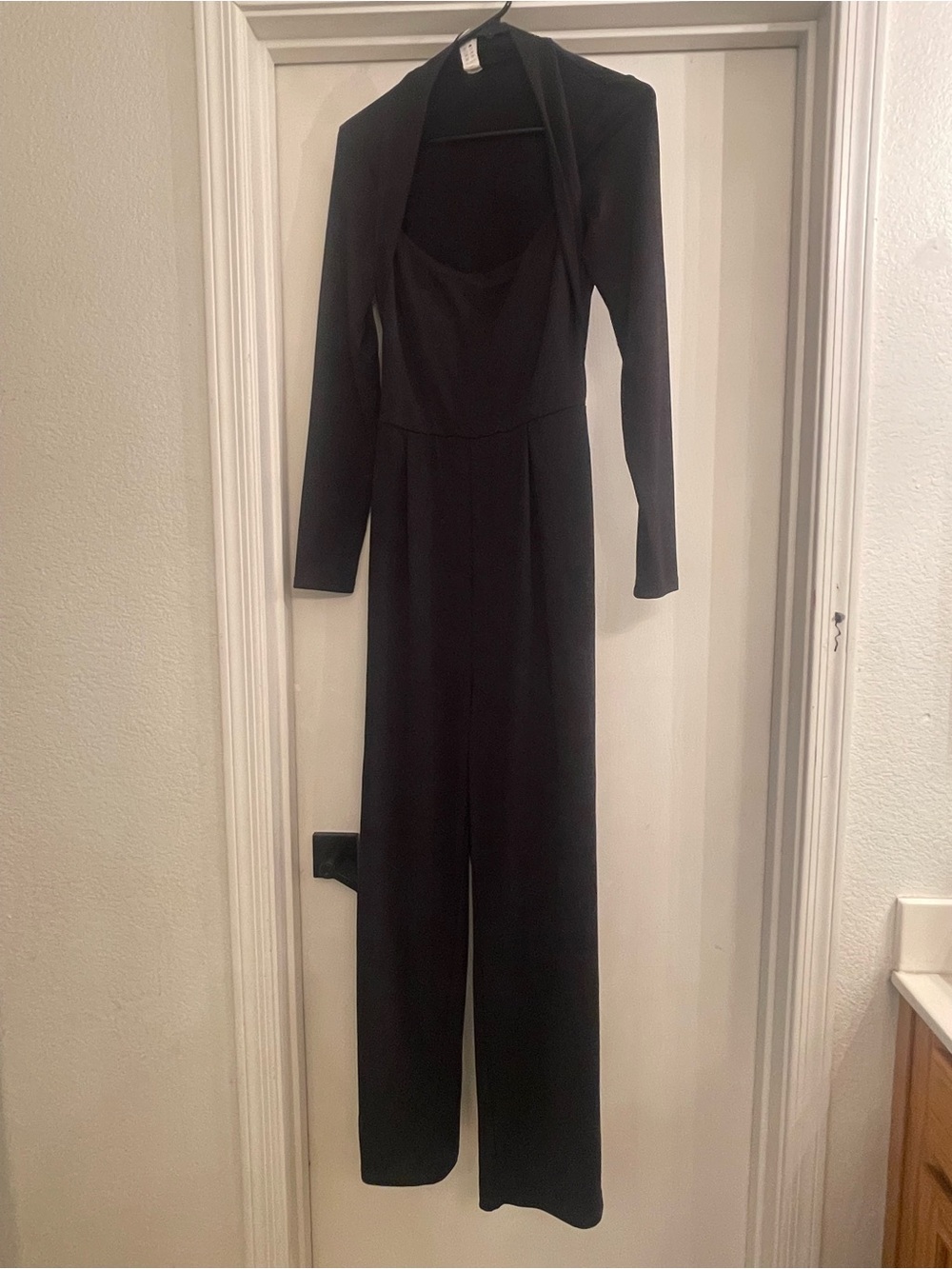 HALARA Black Long-Sleeve Square-Neck Jumpsuit